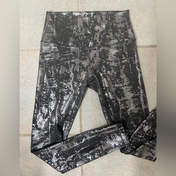 Lululemon Wunder Under HR Tight - Picture 6 of 7